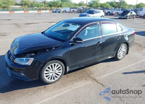 2015 Volkswagen Jetta 1.8T Se из США, поврежденный, VIN 3VWD17AJ3FM296939